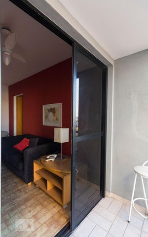 Apartamento para alugar com 45m², 1 quarto e 1 vagavaranda