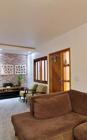 Casa à venda com 315m², 3 quartos e 4 vagas Casa à venda com 315m², 3 quartos e 4 vagasSala