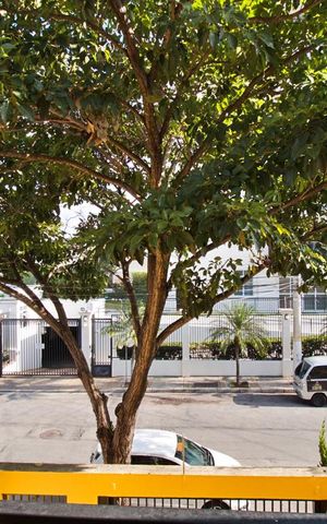 Casa à venda com 315m², 3 quartos e 4 vagas Casa à venda com 315m², 3 quartos e 4 vagasVaranda da Suíte 2