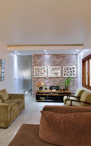 Casa à venda com 315m², 3 quartos e 4 vagas Casa à venda com 315m², 3 quartos e 4 vagasSala