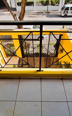 Casa à venda com 315m², 3 quartos e 4 vagas Casa à venda com 315m², 3 quartos e 4 vagasVaranda da Suíte 2