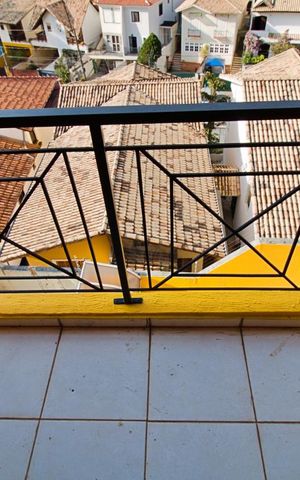 Casa à venda com 315m², 3 quartos e 4 vagas Casa à venda com 315m², 3 quartos e 4 vagasVaranda da Suíte 3