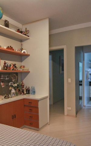 Casa à venda com 580m², 5 quartos e sem vaga Casa à venda com 580m², 5 quartos e sem vagaSuíte 2