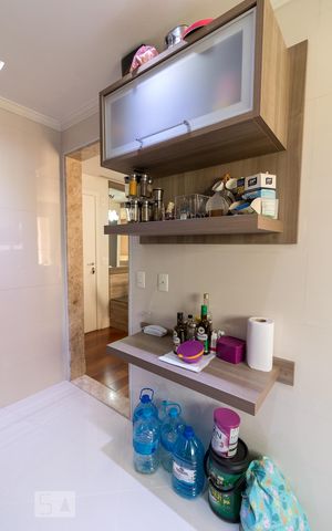 Apartamento à venda com 64m², 2 quartos e 1 vagaCozinha