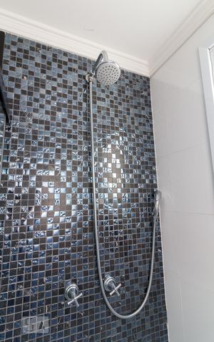 Apartamento à venda com 64m², 2 quartos e 1 vagaBanheiro quarto 2 suíte - chuveiro