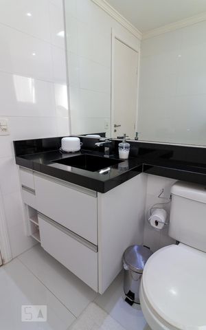 Apartamento à venda com 64m², 2 quartos e 1 vagaBanheiro quarto 2 suíte