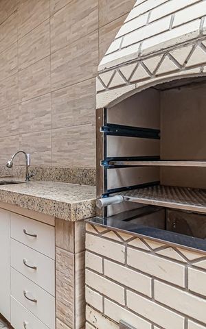 Apartamento à venda com 133m², 3 quartos e sem vaga Apartamento à venda com 133m², 3 quartos e sem vagaÁrea Gourmet