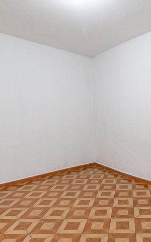 Casa à venda com 60m², 2 quartos e 1 vaga Casa à venda com 60m², 2 quartos e 1 vagaQuarto