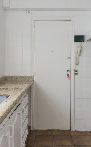 Apartamento para alugar com 163m², 3 quartos e 2 vagas Apartamento para alugar com 163m², 3 quartos e 2 vagasCozinha