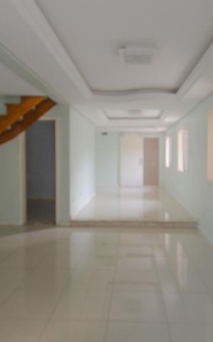 Casa à venda com 400m², 4 quartos e 4 vagas Casa à venda com 400m², 4 quartos e 4 vagasHall de Enttrada