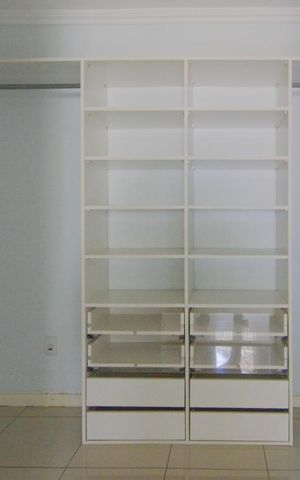 Casa à venda com 400m², 4 quartos e 4 vagas Casa à venda com 400m², 4 quartos e 4 vagasCloset da Suíte 2