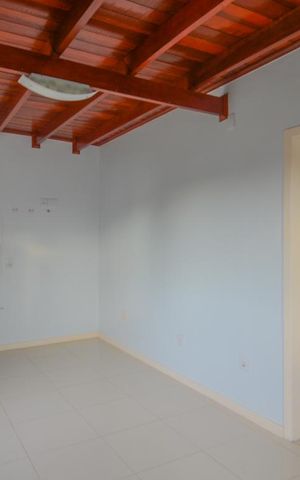Casa à venda com 400m², 4 quartos e 4 vagas Casa à venda com 400m², 4 quartos e 4 vagasSuíte 4
