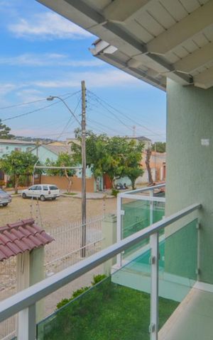Casa à venda com 400m², 4 quartos e 4 vagas Casa à venda com 400m², 4 quartos e 4 vagasSacada da Sala 4