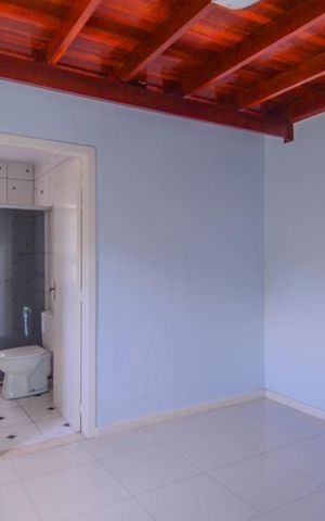 Casa à venda com 400m², 4 quartos e 4 vagas Casa à venda com 400m², 4 quartos e 4 vagasSuite 3