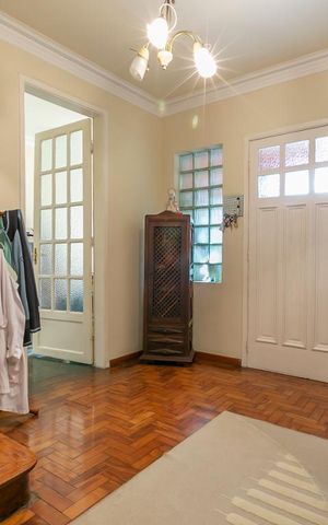Casa à venda com 210m², 3 quartos e 2 vagasAntessala