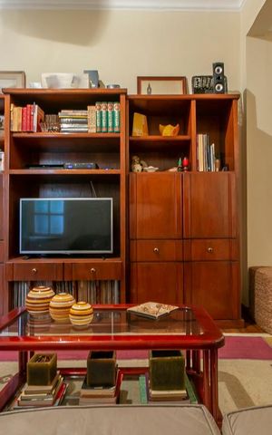 Casa à venda com 210m², 3 quartos e 2 vagasSala de TV