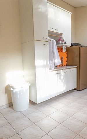Casa à venda com 210m², 3 quartos e 2 vagasLavanderia