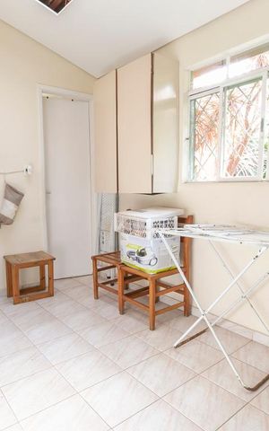 Casa à venda com 210m², 3 quartos e 2 vagasLavanderia