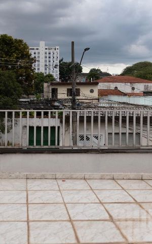 Casa à venda com 128m², 3 quartos e 2 vagas Casa à venda com 128m², 3 quartos e 2 vagasTerraço Suíte