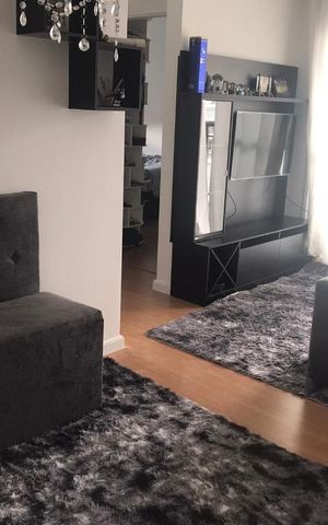 Apartamento à venda com 44m², 2 quartos e 1 vaga Apartamento à venda com 44m², 2 quartos e 1 vagaSala