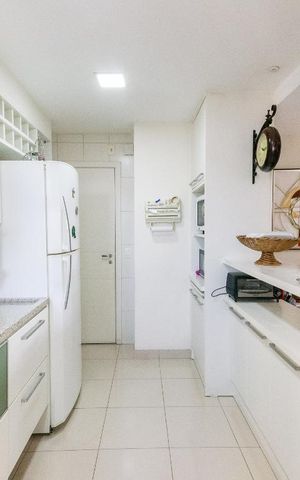 Apartamento para alugar com 125m², 3 quartos e 3 vagas Apartamento para alugar com 125m², 3 quartos e 3 vagasCozinha