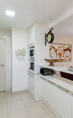 Apartamento para alugar com 125m², 3 quartos e 3 vagas Apartamento para alugar com 125m², 3 quartos e 3 vagasCozinha