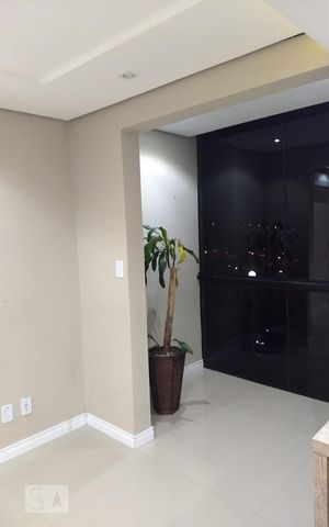 Apartamento à venda com 70m², 2 quartos e 1 vagaDetalhe Sala