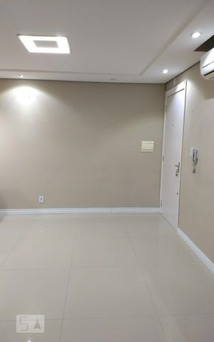 Apartamento à venda com 70m², 2 quartos e 1 vagaDetalhe Sala
