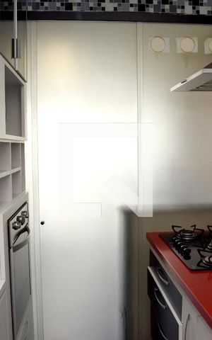 Apartamento para alugar com 70m², 2 quartos e 2 vagasDetalhe da cozinha