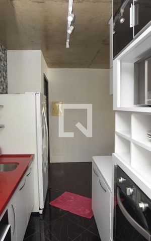 Apartamento para alugar com 70m², 2 quartos e 2 vagasDetalhe da cozinha