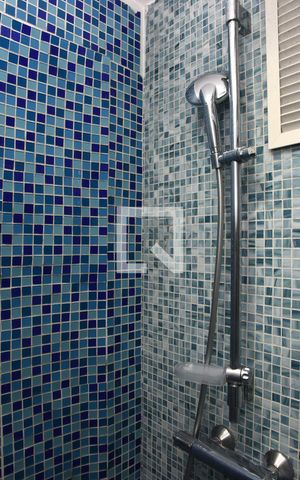 Apartamento para alugar com 70m², 2 quartos e 2 vagasBanheiro