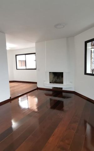 Apartamento à venda com 200m², 4 quartos e 3 vagas Apartamento à venda com 200m², 4 quartos e 3 vagasSala