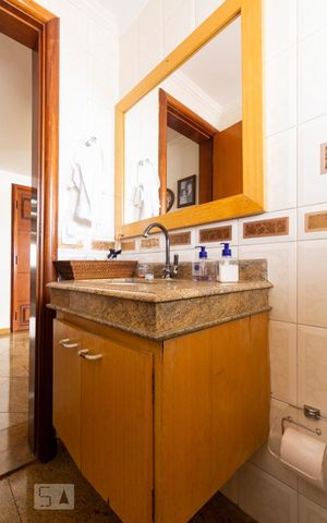 Apartamento à venda com 280m², 4 quartos e 3 vagasLavabo