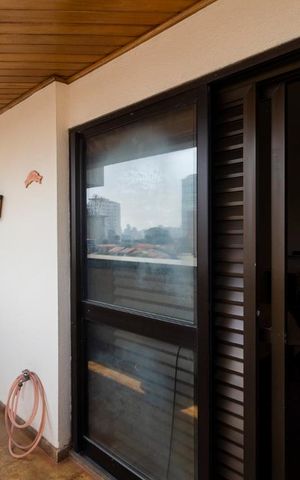 Apartamento à venda com 280m², 4 quartos e 3 vagasVaranda dos quartos 1 e 2