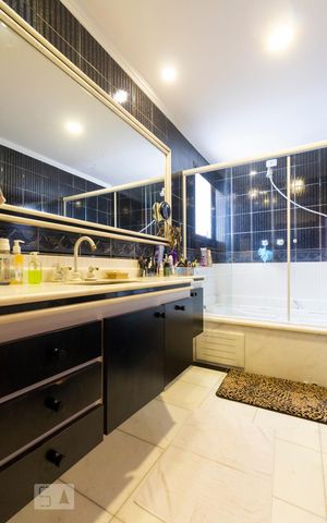 Apartamento à venda com 280m², 4 quartos e 3 vagasSuíte - Quarto 2