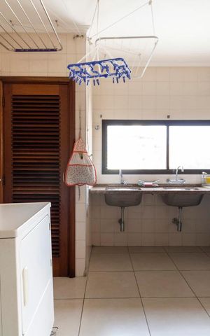 Apartamento à venda com 280m², 4 quartos e 3 vagasÁrea de Serviço