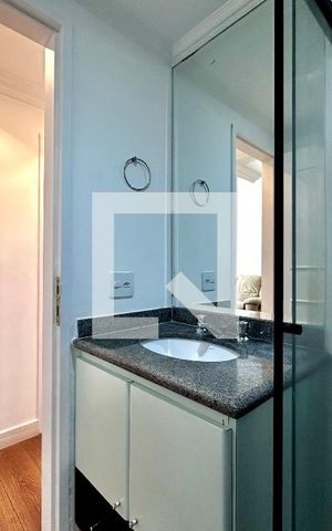 Apartamento para alugar com 70m², 2 quartos e 1 vaga Apartamento para alugar com 70m², 2 quartos e 1 vagaBanheiro Social