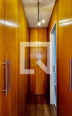 Apartamento para alugar com 70m², 2 quartos e 1 vaga Apartamento para alugar com 70m², 2 quartos e 1 vagaCloset Suíte
