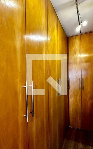 Apartamento para alugar com 70m², 2 quartos e 1 vaga Apartamento para alugar com 70m², 2 quartos e 1 vagaCloset Suíte
