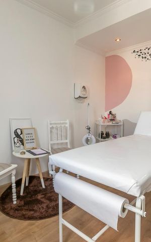 Casa à venda com 187m², 6 quartos e 2 vagasSuíte - Casa 2