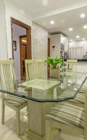 Casa à venda com 187m², 6 quartos e 2 vagasSala de Jantar