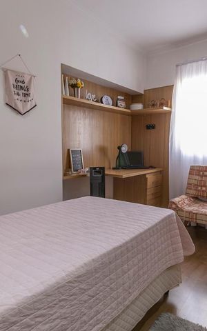 Casa à venda com 187m², 6 quartos e 2 vagasSuíte - Casa 2