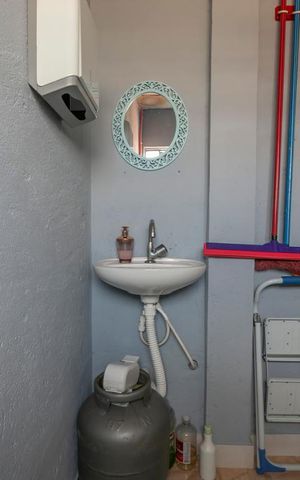 Casa à venda com 187m², 6 quartos e 2 vagasBanheiro - Salao de Festa