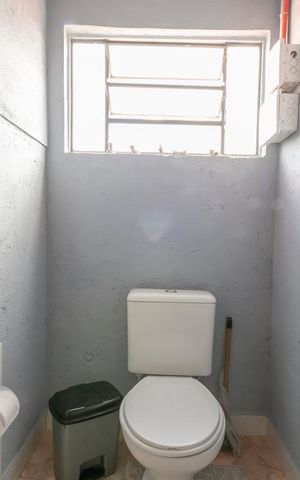 Casa à venda com 187m², 6 quartos e 2 vagasBanheiro - Salao de Festa