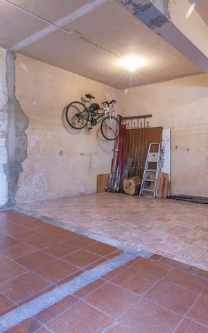 Casa à venda com 187m², 6 quartos e 2 vagasGaragem