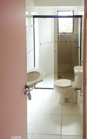 Apartamento à venda com 170m², 3 quartos e 2 vagas Apartamento à venda com 170m², 3 quartos e 2 vagasBanheiro da Suíte 2