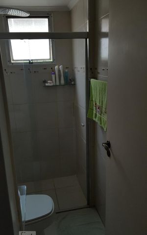 Apartamento à venda com 56m², 2 quartos e 1 vaga Apartamento à venda com 56m², 2 quartos e 1 vagaBanheiro Social
