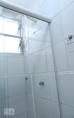 Apartamento para alugar com 65m², 3 quartos e 1 vagaBanheiro - Box