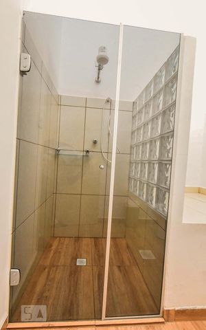 Casa à venda com 150m², 4 quartos e 1 vaga Casa à venda com 150m², 4 quartos e 1 vagaBanheiro