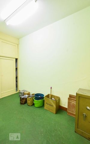 Casa à venda com 150m², 4 quartos e 1 vaga Casa à venda com 150m², 4 quartos e 1 vagaQuarto de Serviços